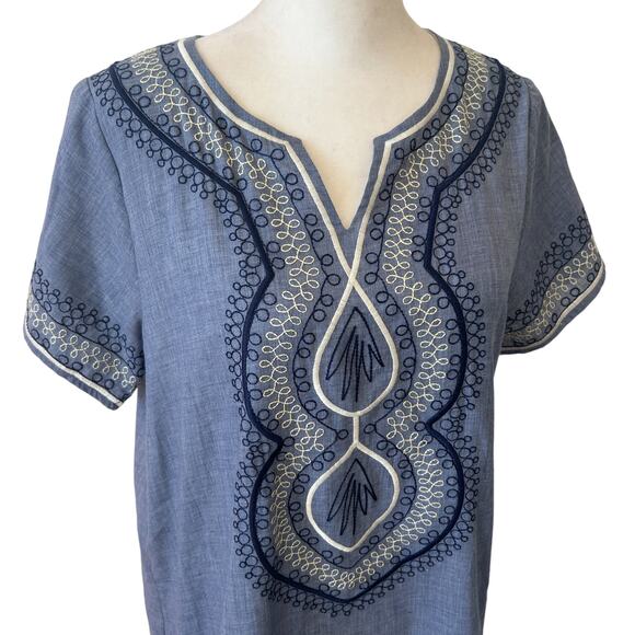 THML Blue Chambray Embroidered V-Neck Boho Mini Shift Dress Womens Size Small - Picture 2 of 8